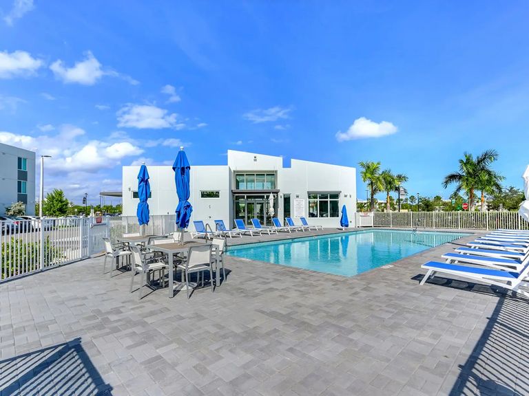 The Heights at Coral Town Park apartments in Homestead, FL – photo 24