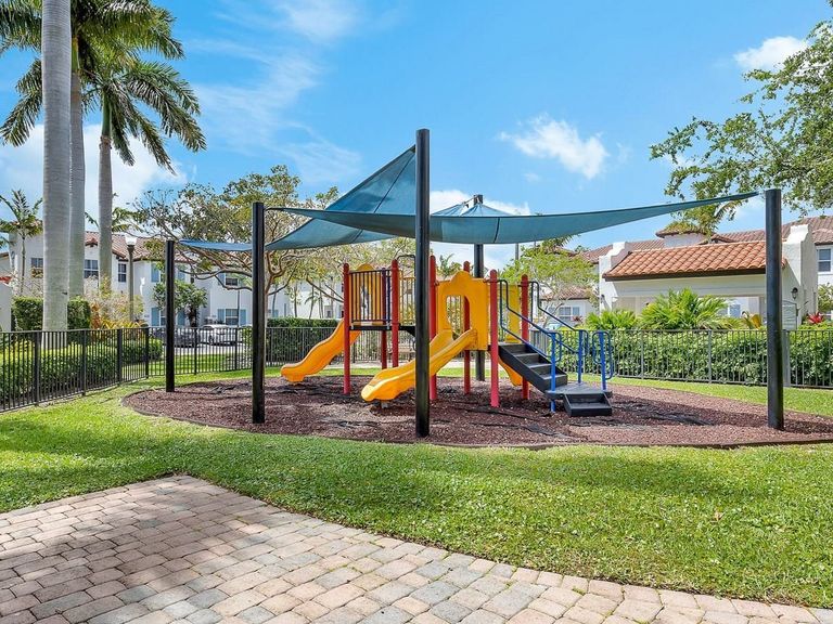 The Isles apartments in Fort Lauderdale, FL – photo 27