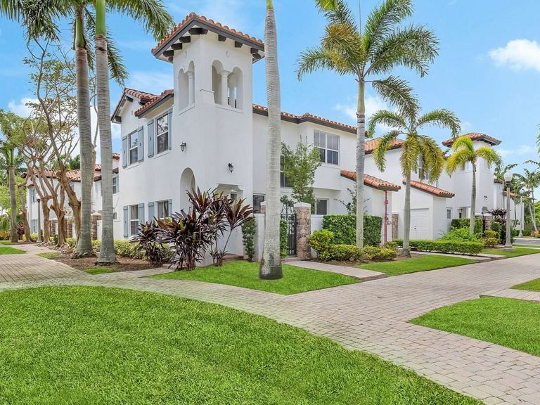 The Isles apartments in Fort Lauderdale, FL – photo 32