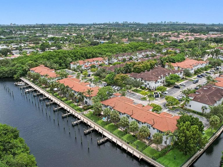 The Isles apartments in Fort Lauderdale, FL – photo 35