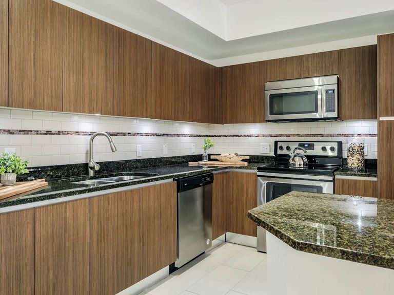 The Manor at CityPlace apartments in Doral, FL – photo 20