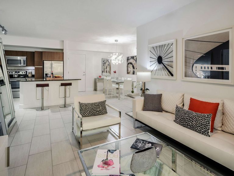 The Manor at CityPlace apartments in Doral, FL – photo 23