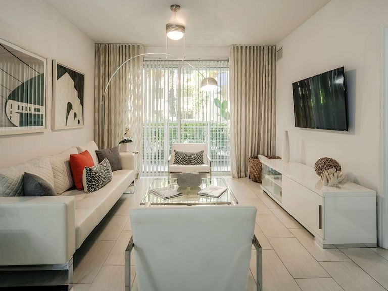 The Manor at CityPlace apartments in Doral, FL – photo 24