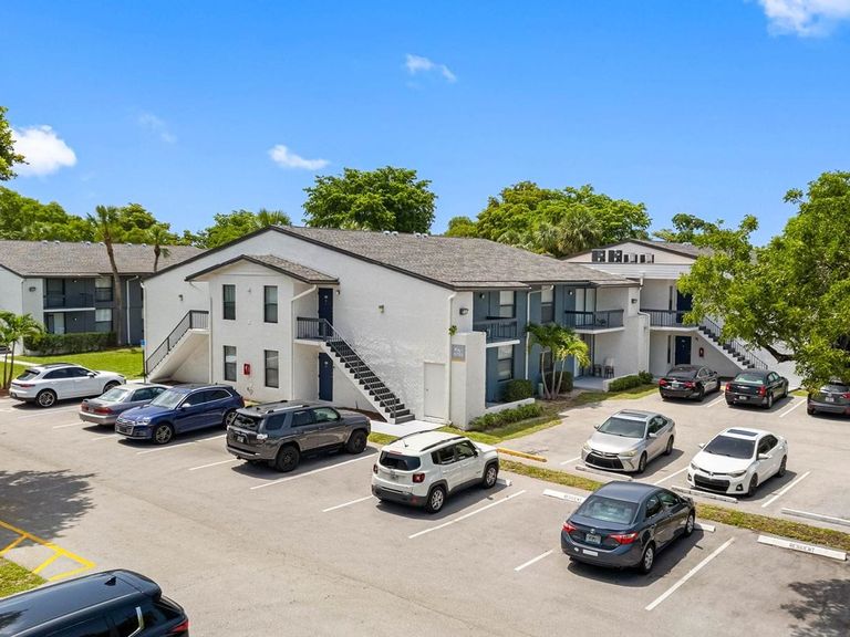 The Osprey apartments in Tamarac, FL – photo 8