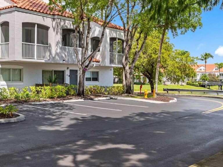 The Palms of Doral apartments in Doral, FL – photo 29