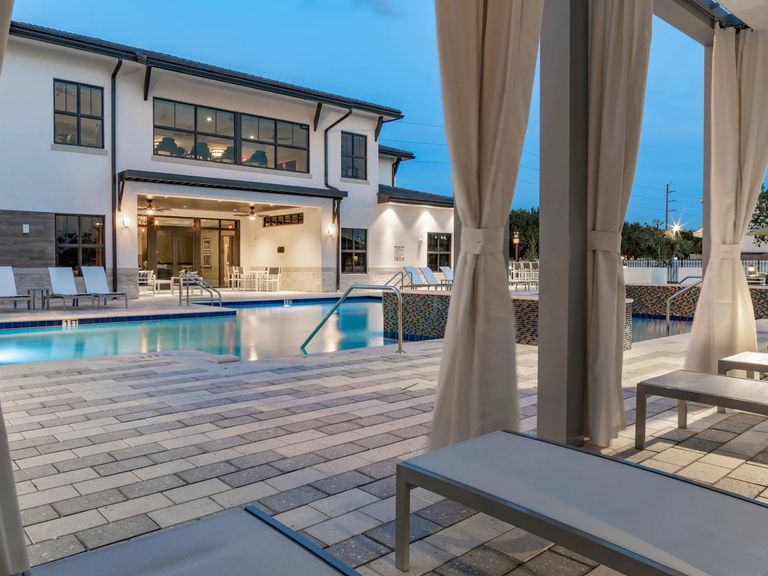 The Point at Doral apartments in Doral, FL – photo 12