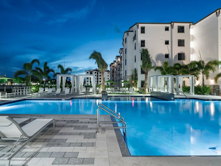 The Point at Doral apartments in Doral, FL – photo 24