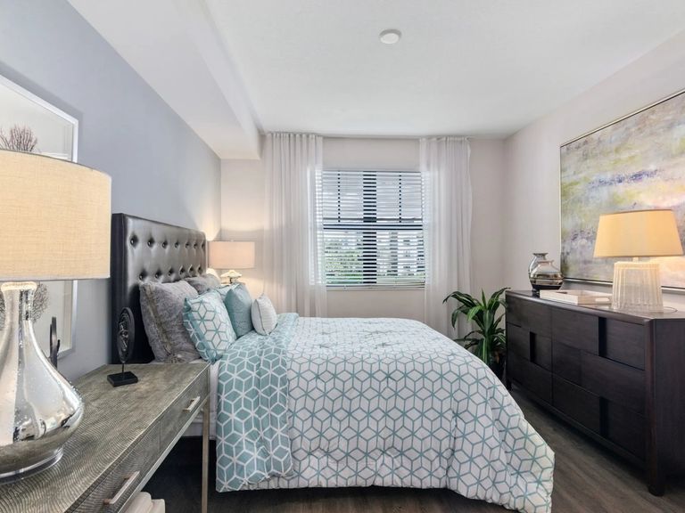 The Point at Lakeside apartments in Doral, FL – photo 10