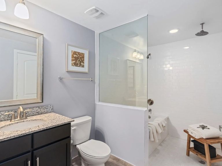 The Point at Lakeside apartments in Doral, FL – photo 13