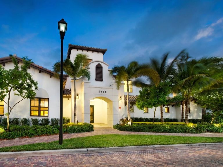 The Point at Lakeside apartments in Doral, FL – photo 20