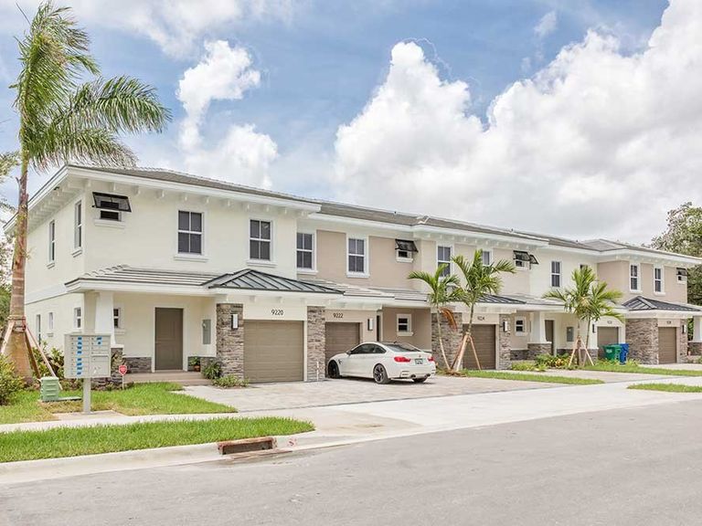 The Reserve at Coral Springs apartments in Coral Springs, FL – photo 14