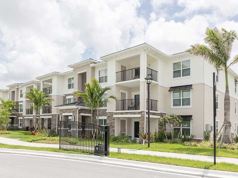 The Reserve at Coral Springs apartments in Coral Springs, FL – photo 15