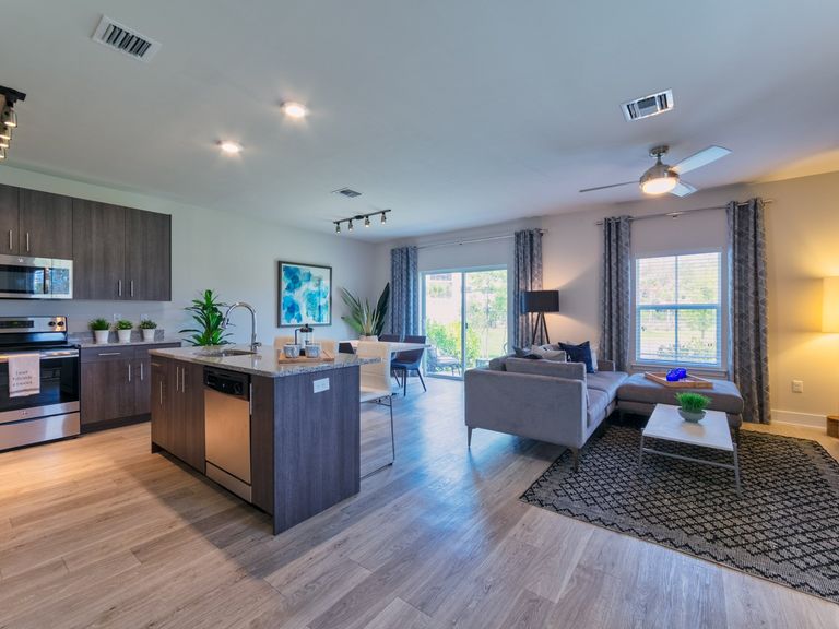 The Reserve at Coral Springs apartments in Coral Springs, FL – photo 31