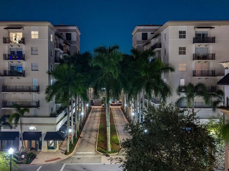 The Residences at Merrick Park apartments in Coral Gables, FL – photo 32