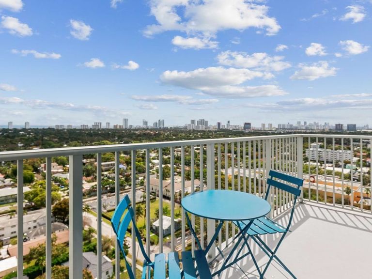 The Tropic apartments in Hollywood, FL – photo 53