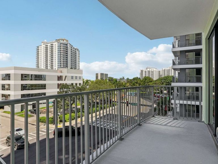 The Tropic apartments in Hollywood, FL – photo 61