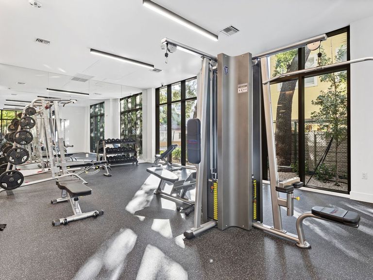 The Vibe Miami apartments in Miami, FL – photo 10