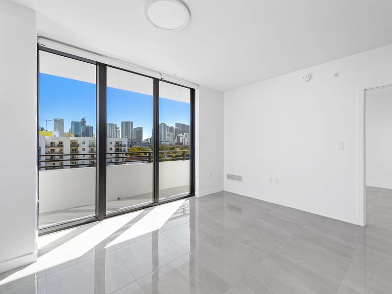 The Vibe Miami apartments in Miami, FL – photo 24