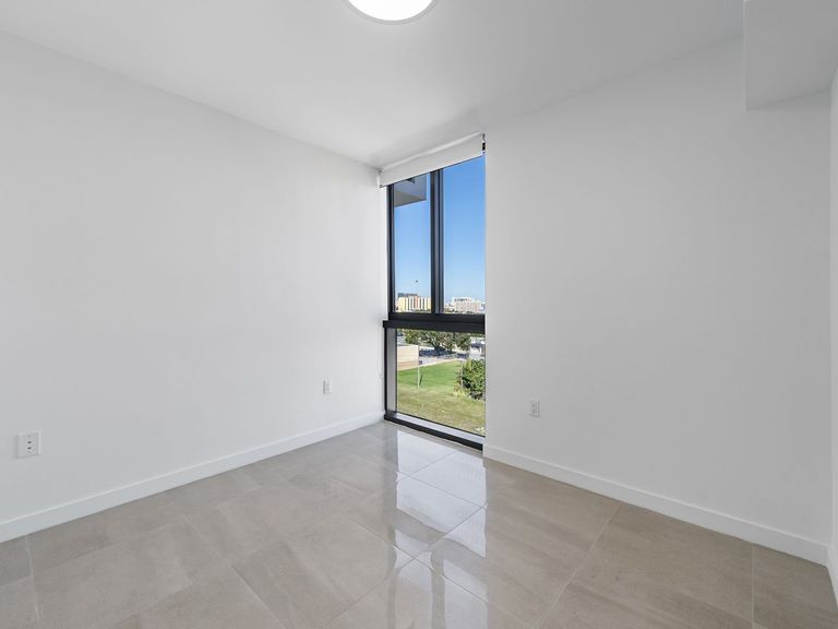 The Vibe Miami apartments in Miami, FL – photo 25