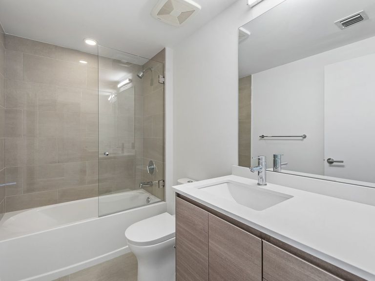 The Vibe Miami apartments in Miami, FL – photo 26