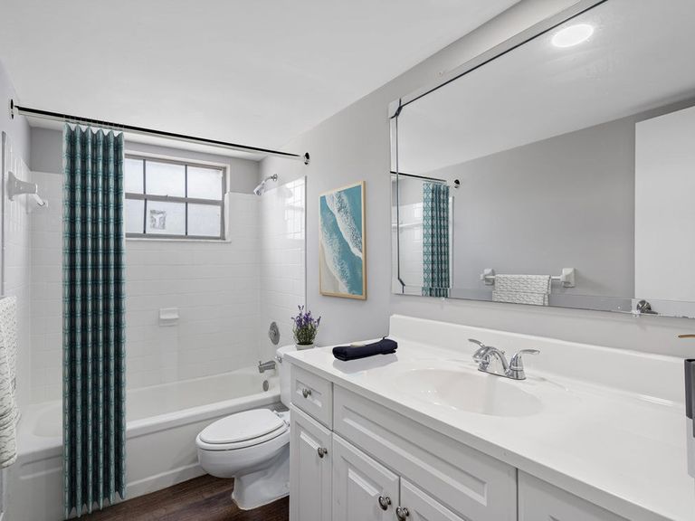 The Village at Eastpointe Apartments apartments in Oakland Park, FL – photo 15