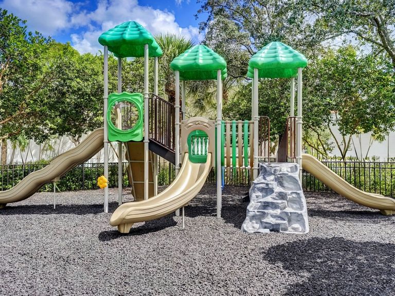 The Villas at Wyndham Lakes apartments in Coral Springs, FL – photo 11