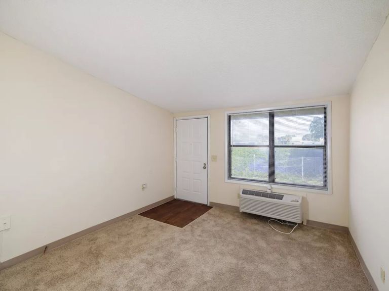 Thymewood apartments in Hialeah, FL – photo 14