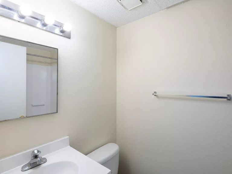 Thymewood apartments in Hialeah, FL – photo 18