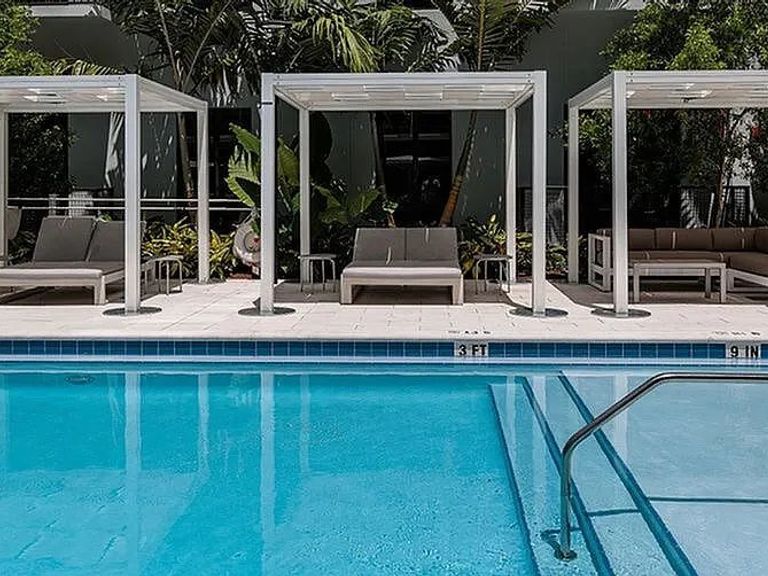 Tides at River Rapids apartments in Miami, FL – photo 19