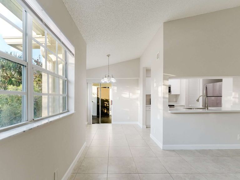 Tivoli Park apartments in Deerfield Beach, FL – photo 14