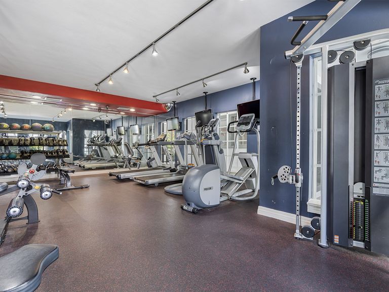 Town Aventura apartments in Aventura, FL – photo 8