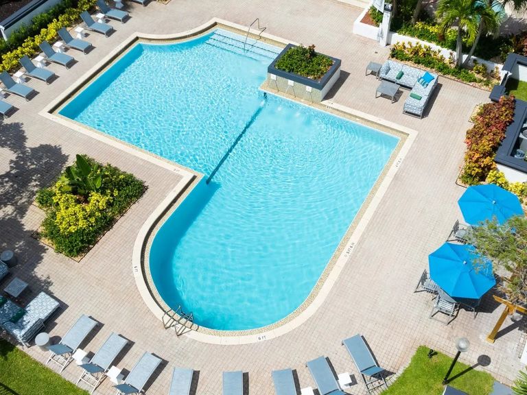 Valencia at Doral apartments in Doral, FL – photo 8