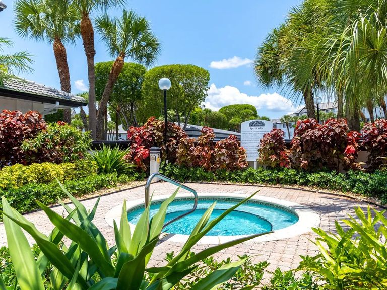 Valencia at Doral apartments in Doral, FL – photo 9