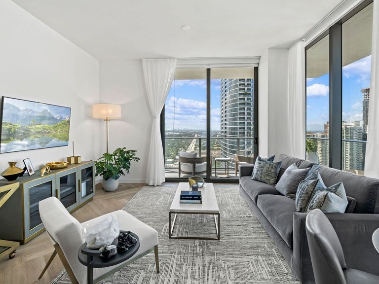 Veneto Las Olas apartments in Fort Lauderdale, FL – photo 9