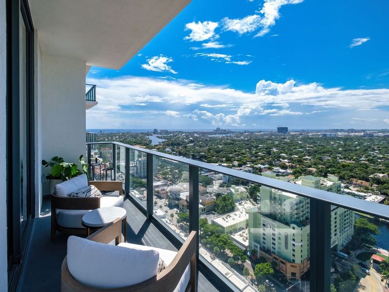 Veneto Las Olas apartments in Fort Lauderdale, FL – photo 10