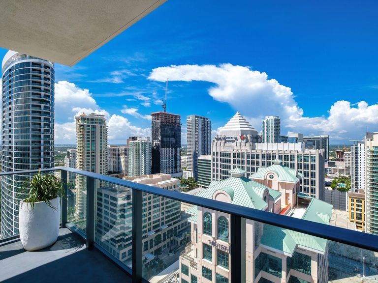 Veneto Las Olas apartments in Fort Lauderdale, FL – photo 15