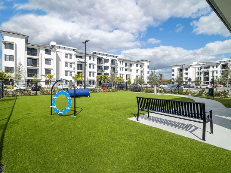 Vibe Residences apartments in Miramar, FL – photo 8