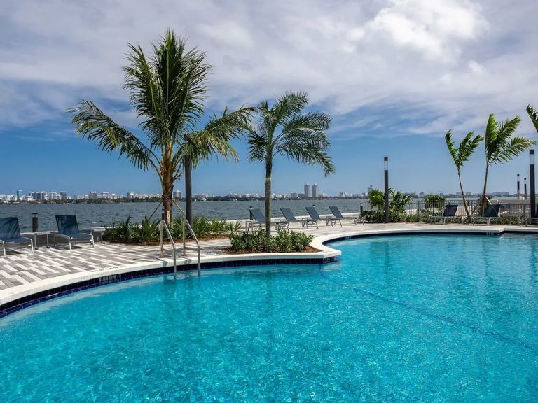 Wake Biscayne Bay apartments in North Bay Village, FL – photo 14
