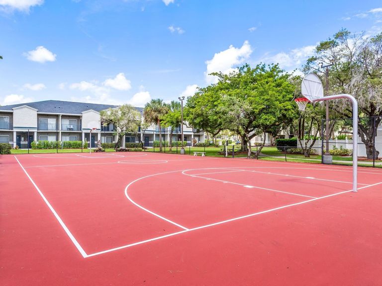 Waterford Park Apartment Homes apartments in Lauderhill, FL – photo 22
