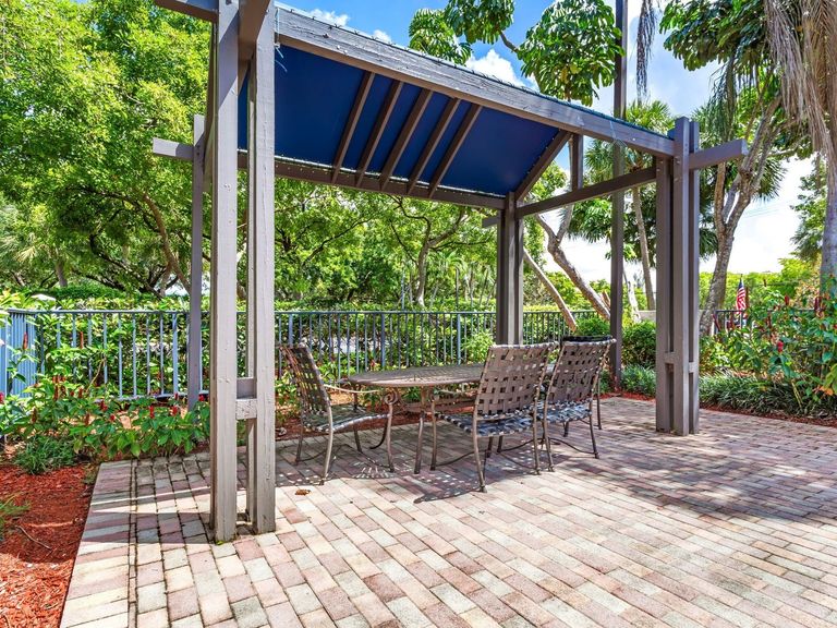 Waterford Park Apartment Homes apartments in Lauderhill, FL – photo 24