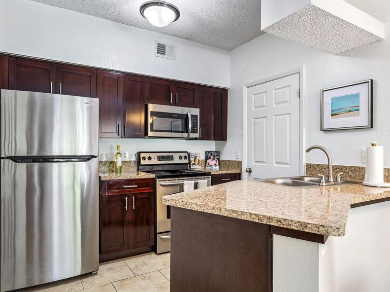 Waterford Park Apartment Homes apartments in Lauderhill, FL – photo 8