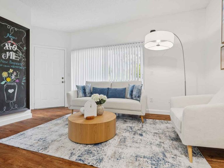 Waterford Point Apartments apartments in Miami, FL – photo 17