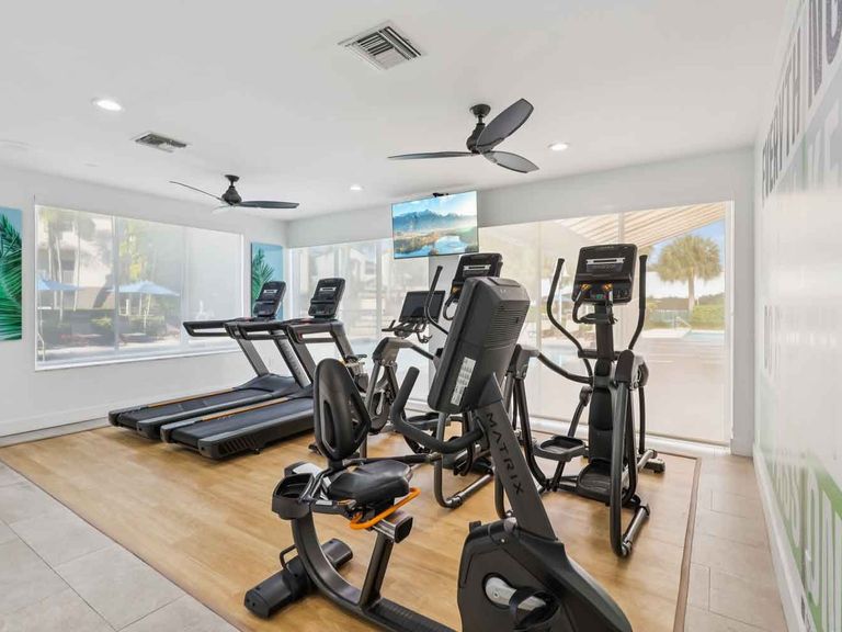 Waterford Point Apartments apartments in Miami, FL – photo 23