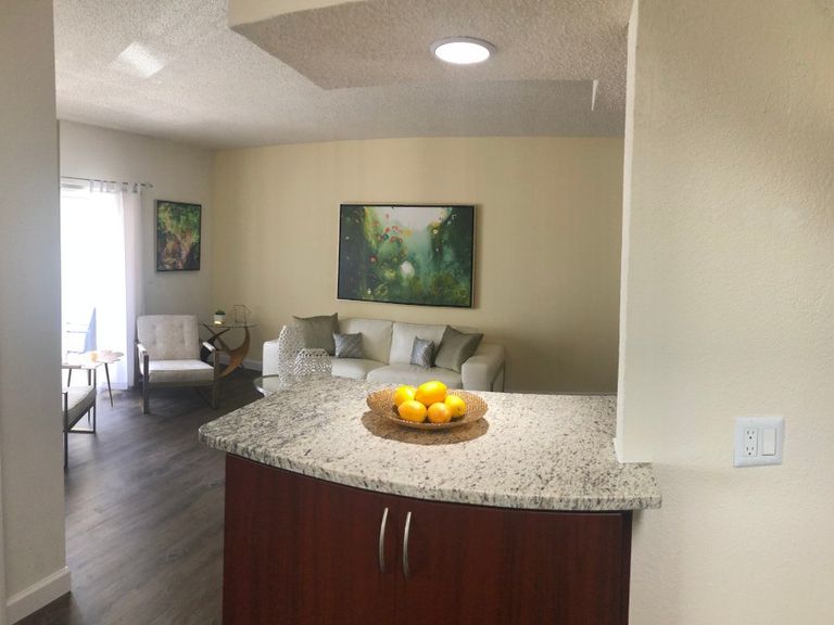 Waterford Point Apartments apartments in Miami, FL – photo 27