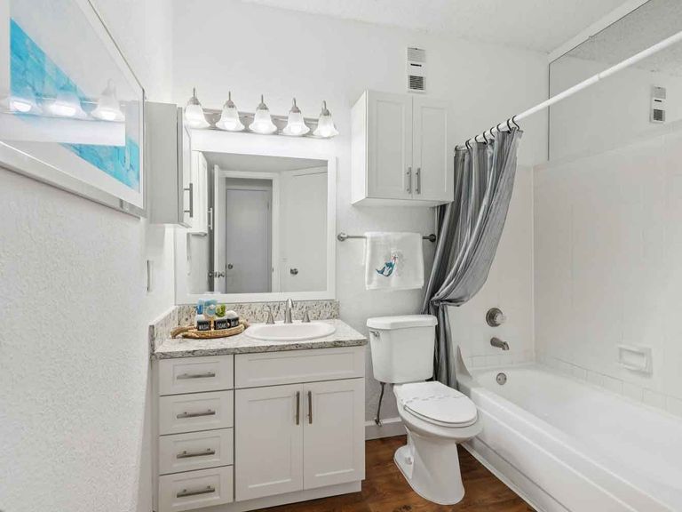 Waterford Point Apartments apartments in Miami, FL – photo 31