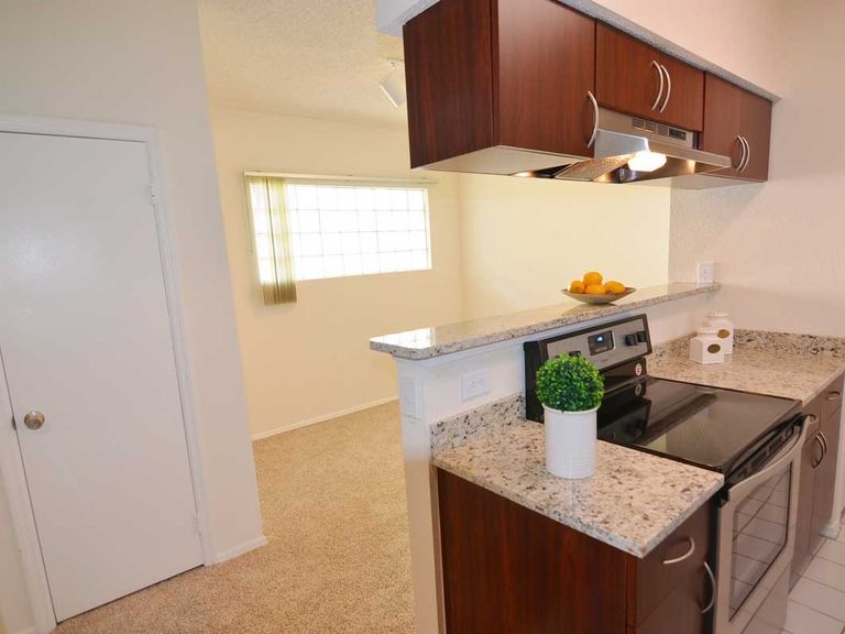 Waterford Point Apartments apartments in Miami, FL – photo 34