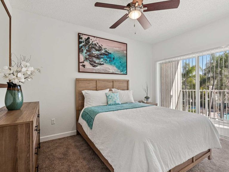 Waterford Point Apartments apartments in Miami, FL – photo 50