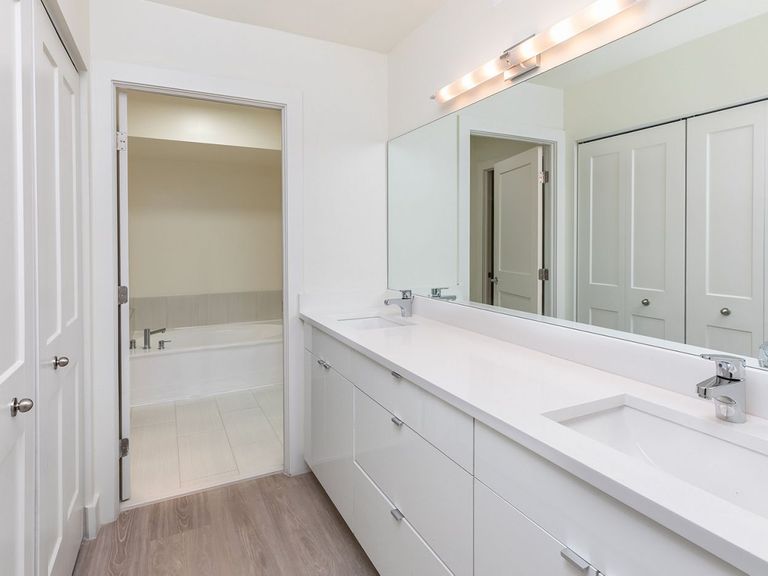 Waterways Village apartments in Aventura, FL – photo 12