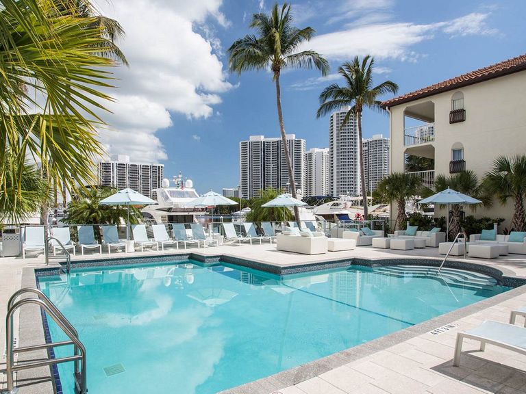 Waterways Village apartments in Aventura, FL – photo 15