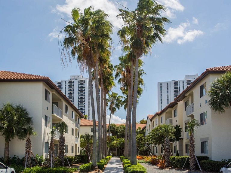 Waterways Village apartments in Aventura, FL – photo 6